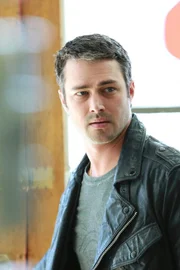 Kelly Severide (Taylor Kinney) wird vorgeworfen eine Praktikantin vergewaltigt zu haben. Es scheint auswegslos, doch dann findet er etwas entscheidendes heraus, das seine Unschuld beweist...