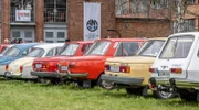 Blick auf die „Allerwertesten“ – Wartburghinterteilparade beim „Startklar“, Oldtimertreffen in Eisenach