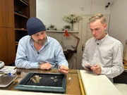 v.li.: Franziskus Kriegs-Au und Christopher Lenk beim Gespräch.