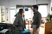 Matteo (Riccardo Angelini) kann Nathalies (Amrei Haardt) heftige Reaktion nicht nachvollziehen.