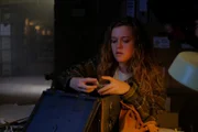 Molly (Maura Bird)