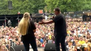 Wie wird Estefania ihren Auftritt vor so vielen Menschen meistern?