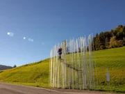 Eine der sieben Bushaltestellen in Krumbach, die von internationalen und heimischen Architekten geplant wurden.