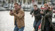 Hauke Jacobs und Lona Vogt nehmen Nils Ek ins Visier.
