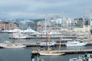 Im Hafen von Oslo wimmelt es von Booten und frischem Fisch zum Verkauf.