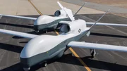 Die Drohne MQ-4 Triton kann ein Objekt aus über 15.000 Metern Höhe entdecken und blitzschnell klassifizieren.