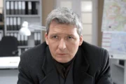 Harald Posch (Dr. Schreiner).