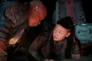 l-r: Bokeem Woodbine als Soren und Yerin Ha als Kwan Ha