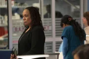 CHICAGO MED -- "Withdrawal" Episode 117 -- Pictured: S. Epatha Merkerson as Sharon Goodwin