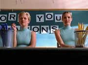 Sie haben es geschafft: Brooke (Leslie Bibb, re.) und Nicole (Tammy Lynn Michaels, li.) sind die Chef-Cheerleaderinnen. Sie organisieren ein Vortanzen und entscheiden nach eigenem Wohlwollen, wer als Cheerleader geeignet ist.