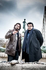 Claudius Zorn (Stephan Luca) und Schröder (Axel Ranisch)