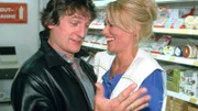 Ritas Exfreund aus lang schon verflossenen Tagen, ein Bandleader namens Gerd (Peter Freiberg), taucht wieder auf - und will mit Rita (Gaby Köster) ein Liebes-Duett singen. Was wird wohl Horst dazu sagen?