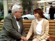 Seth Hazlett (William Windom) kümmert sich um die junge Krankenschwester Lila Nolan (Megan Porter Follows), die um einen gestorbenen Patienten trauert.
