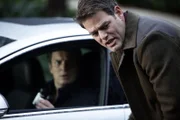 Noch ahnen Cole (Ivan Sergei, vorne) und Castle (Nathan Fillion, hinten) nicht, dass sie Opfer eines großen Komplotts werden ...