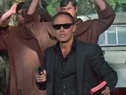 Sektenführer Martin James (John Saxon, mi.) legt sich mit dem A-Team an...