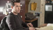 Nachdem Antonio Dawson (Jon Seda) von seiner Schussverletzung genesen ist, will er sofort wieder an Einsätzen teilnehmen, muss aber zunächst Innendienst verrichten.