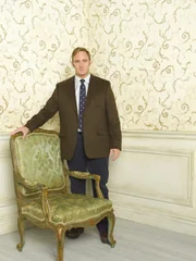 (4. Staffel) - Professor Payne (Jay Mohr) ist Melinda bei der Aufklärung mysteriöser Vorfälle behilflich ...