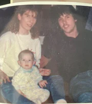 Cathy Swartz (l.)