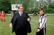 Ottfried Fischer (Otto Mühldorfer), Hanno Koffler (Ricky Mühldorfer).