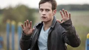 Als Semir Alex Brandt (Vinzenz Kiefer) festnehmen will, stellt sich heraus, dass dieser ebenfalls Polizist ist...