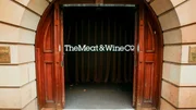 Das Restaurant „The Meat & Wine Co.“ in Circular Quay bietet ein modernes Steakhouse-Erlebnis für die Business Class von Sydney und für Weltreisende. Das Restaurant „The Meat & Wine Co.“ in Circular Quay bietet ein modernes Steakhouse-Erlebnis für die Business Class von Sydney und für Weltreisende.