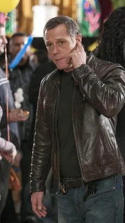 Gelingt es Hank Voight (Jason Beghe), einem gefährlichen Drogenboss das Handwerk zu legen? Die Verwendung des sendungsbezogenen Materials ist nur mit dem Hinweis und Verlinkung auf RTL+ gestattet.