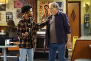 Franco (Jermaine Fowler, l.); Arthur (Judd Hirsch, r.)