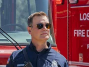 Bobby Nash (Peter Krause)