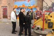 Gordon Ramsay (r.) fährt schwere Geschütze auf, um das "DownCity" vor dem Untergang zu bewahren ...
