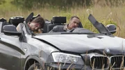 Bei der wilden Verfolgungsjagd auf die Drogenschmuggler sind Ben (Tom Beck, l.) und Semir (Erdogan Atalay) abgehoben und im Feld gelandet...