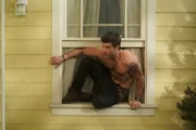 Riley (Parker Young)
