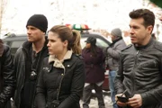 Nach der verheerenden Bombenexplosion am Chicago Medical beginnt der Kampf um die Überlebenden. Jay Halstead (Jesse Lee Soffer, l.), Erin Lindsay (Sophia Bush) und Antonio Dawson (Jon Seda) ermitteln.