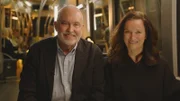 „Guten Tag, hier spricht Ihre Kapitänin“ – diese Begrüßung löst bei manchen Flugpassagieren noch immer Unbehagen aus. Mit ihrem gleichnamigen Buch ist Lufthansa-Pilotin Cordula Pflaum in der nachtlinie bei Andreas Bönte zu Gast und räumt mit Vorurteilen und Klischees zum Flugbetrieb auf.