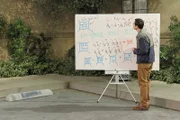 Jim Parsons (Sheldon Cooper).