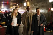 L-R: Olivia Dunham (Anna Torv), Peter Bishop (Joshua Jackson), Phillip Broyles (Lance Reddick), Walter Bishop (John Noble)