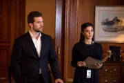 Zara (Nazneen Contractor) und Eric (Luke Roberts)