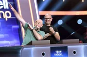 Die Kandidaten Horst Lichter (Moderator und Koch, l.) und Sven Deutschmanek (Antiquitätenhändler, r.) -  Team "Trödel"