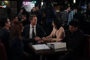 Gute Freunde: Ted (Josh Radnor, r.), Marshall (Jason Segel, l.), Barney (Neil Patrick Harris, M.), Lily (Alyson Hannigan, 2.v.l.) und Robin (Cobie Smulders, 2.v.r.) ...