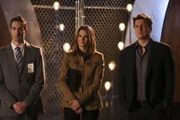 CASTLE - "Dead From New York" - When Sid Ross, the powerful creator of a long-running sketch comedy show is killed, Castle and Beckett are called to investigate. But as they delve into the victim's life and the colorful world of "Saturday Night Tonight," they uncover a shocking secret that may explain Sid's murder. Carly Rae Jepson is featured as a musical guest, on "Castle," MONDAY, MAY 4 (10:01-11:00 p.m., ET) on the ABC Television Network. Also, Jaleel White plays Mickey Franks, a larger-than-life sketch comedy star with a tendency toward outrageous -- and possibly homicidal -- behavior. (ABC/John Fleenor) DUSTIN INGRAM, STANA KATIC, NATHAN FILLION