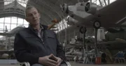 Belgische Kampfjetpiloten berichten über ein dreieckiges Flugobjekt mit grellen Lichtern an den Seiten, das sich mit einer Geschwindigkeit von über 1400 Stundenkilometern bewegt haben soll.