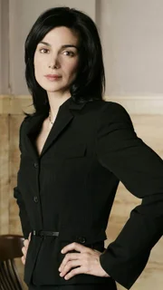 Die Staatsanwältin Alexandra Borgia (Annie Parisse) ist neu im Law & Order- Team und beschäftigt sich mit dem Fall eines ermordeten Talkshow- Hosts. Wer hatte ein Motiv den Mann umzubringen?