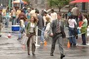Werden zu einem neuen Fall gerufen: Lindsay (Anna Belknap, l.) und Det. Don Flack (Eddie Cahill, r.)