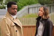 Sup. Joseph Donovan (Kevin Hanchard) und Sarah Truong (Mayko Nguyen)