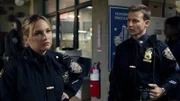 Eddie Janko (Vanessa Ray, l.); Jamie Reagan (Will Estes, r.)