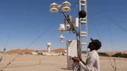 NDR Fernsehen LÄNDER - MENSCHEN - ABENTEUER, "Namibia - Leben mit der Wüste", am Donnerstag um 21:00 Uhr. In Gobabeb, einem der heißesten und trockensten Orte Namibias, ermittelt Martin Handjaba gemeinsam mit anderen jungen Wissenschaftlern u. a. Wetterdaten für die Klimaforschung.