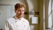 Arthur (Vivian Frey) wird Chefkoch auf Probe im Carlas.