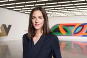 Moderatorin Nina Brunner.