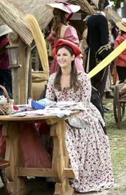 Um den Pioneer Day zu retten setzen sich Zoe (Rachel Bilson) und Wade als "Gründerpaar" mehr oder weniger geschickt in Szene ...
