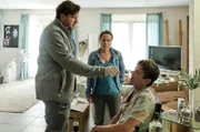 NDR Fernsehen TATORT: REBLAND, am Dienstag um 22:00 Uhr. Auf Viktor Baumann (Roman Knižka) wurden Friedemann Berg (Hans-Jochen Wagner) und Franziska Tobler (Eva Löbau) wegen einer früheren Anzeige aufmerksam, die zurückgezogen wurde. Er findet zu Recht, dass die hätte gelöscht sein müssen und will keine DNA-Probe abgeben.