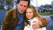Für Stefan (Sigmar Solbach) heißt es Abschiednehmen von seiner Adoptivtochter Iris (Jana Kilka).